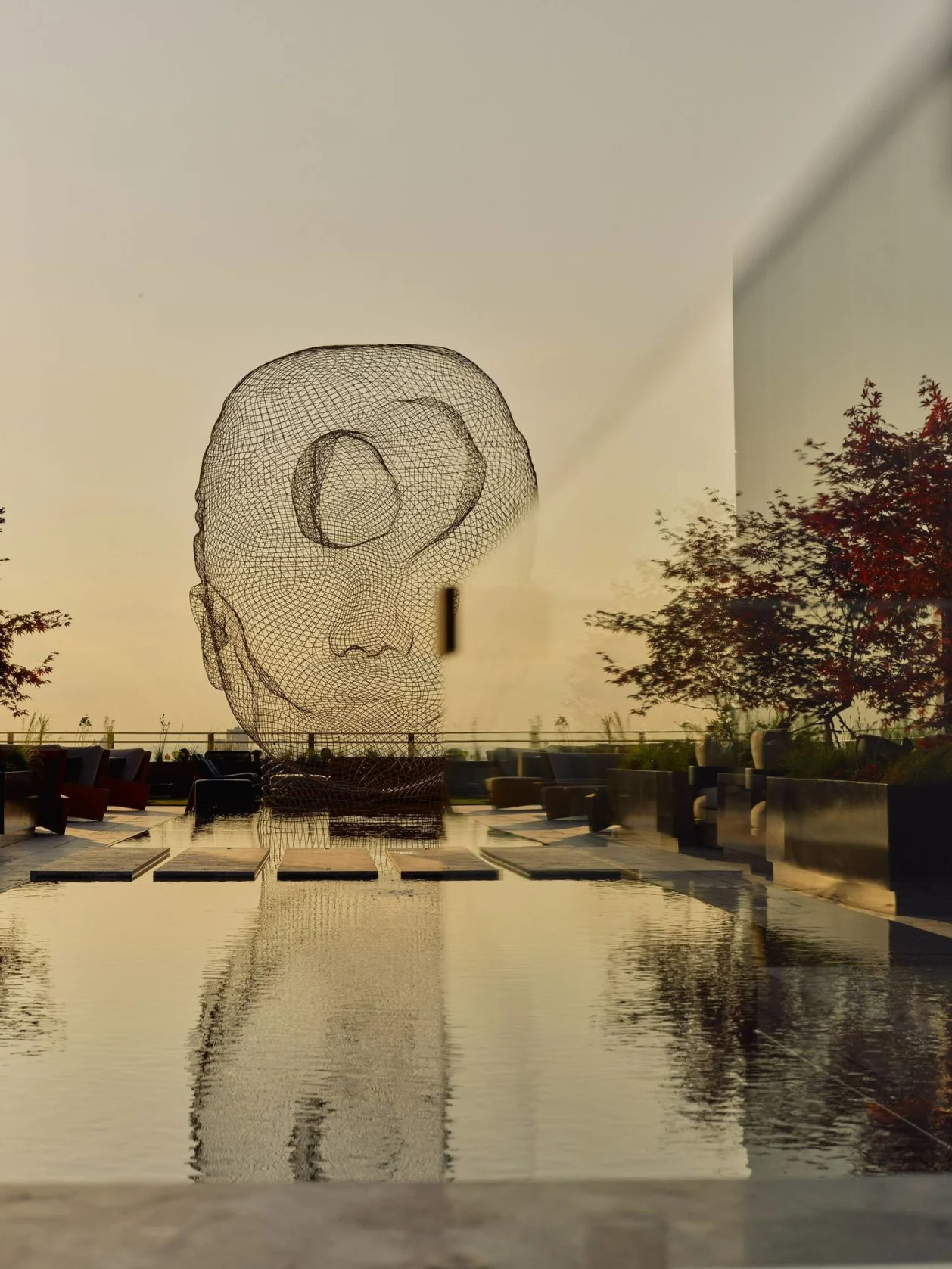 equinox-hotels-handheld